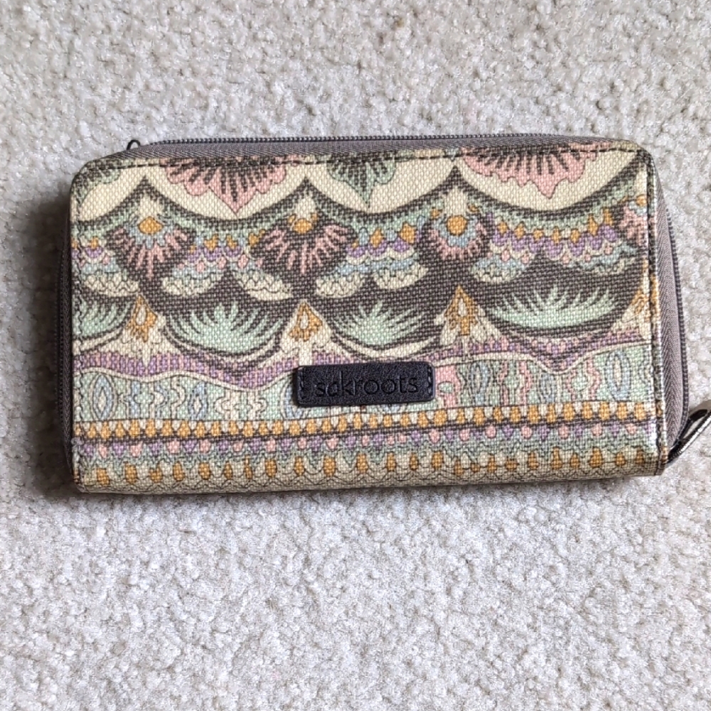 Sakroots Artist Circle Zip Wallet